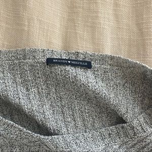 cropped long sleeve ribbed v neck top from brandy!